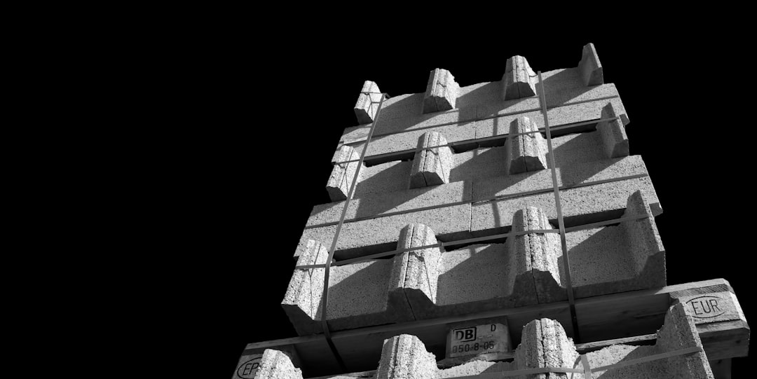 Understanding the Different Sizes and Weights of Concrete Bin Blocks